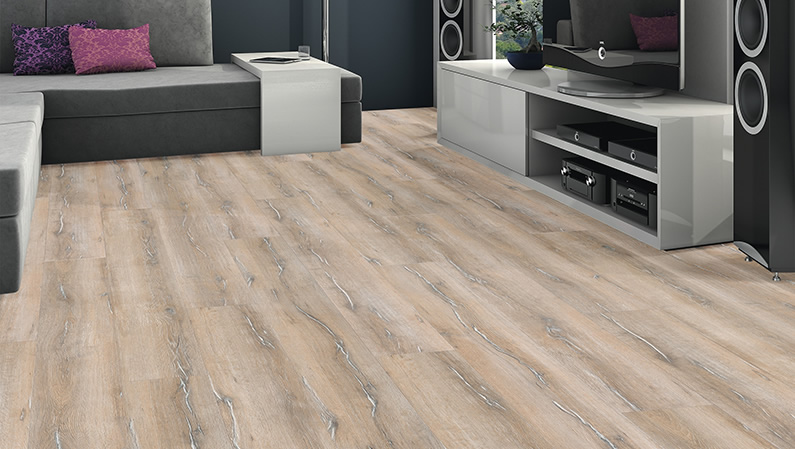 Ламинат Haro Tritty 100 Gran Via 4V дуб дюна выбеленный 530340 фото в интерьере Ламинат Haro Tritty 100 Gran Via 4V дуб дюна выбеленный 530340 фото в интерьере